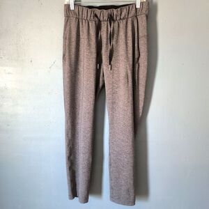 Lululemon On The Fly Pants Size 6 Gray Luxtreme W5ASSS Drawstring Pockets Yoga